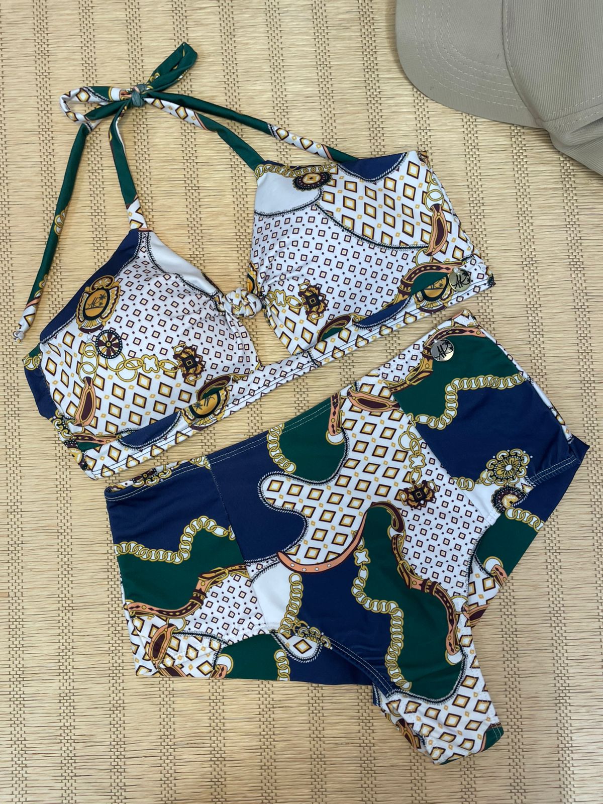 Biquíni de um Nó + Calcinha Hot Conforto (com estampa)